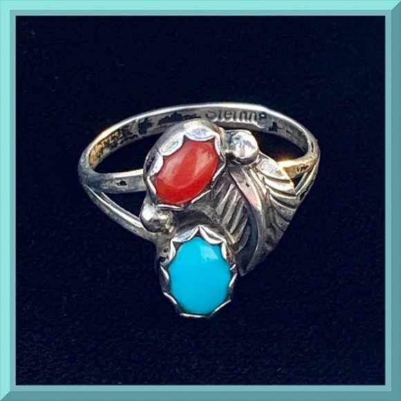 OLD Unsigned Navajo Turquoise Coral Sterling Silver Ring - Picture 4 of 8